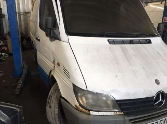 Mercedes-Benz Sprinter (903)