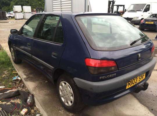 Peugeot 306