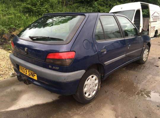 Peugeot 306