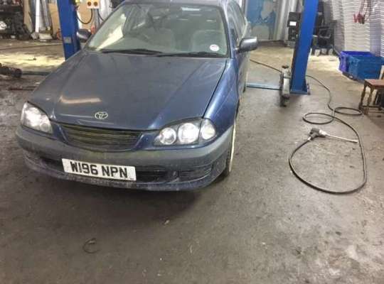Toyota Avensis I