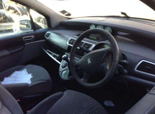 Peugeot 807