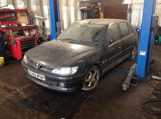 Peugeot 306