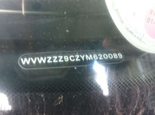 Volkswagen NEW Beetle (9C)