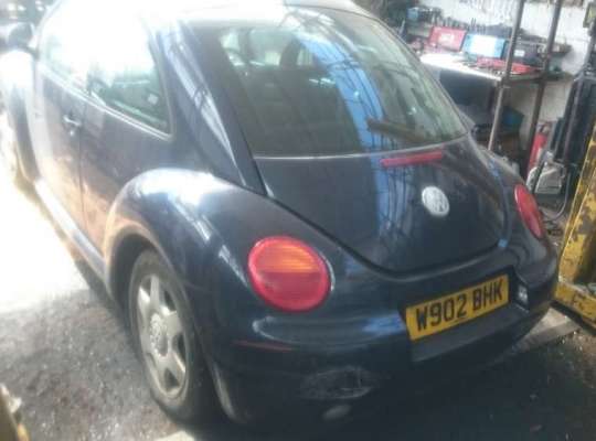 Volkswagen NEW Beetle (9C)