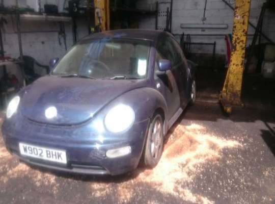 Volkswagen NEW Beetle (9C)