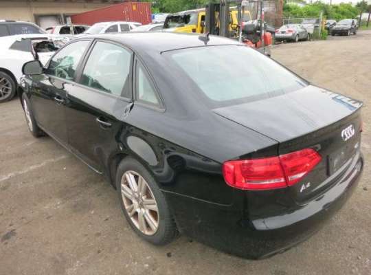 Audi A4 (B8)