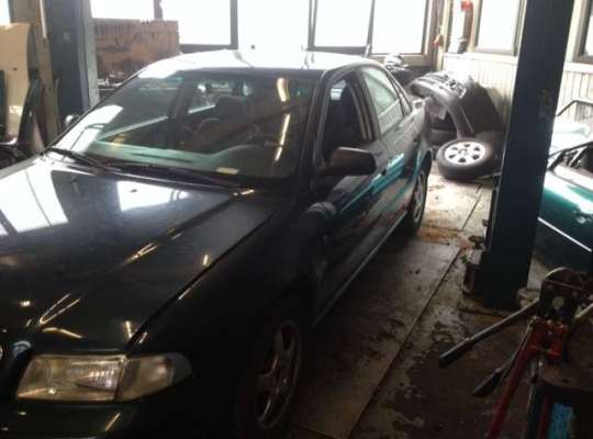 Audi A4 (8D, B5)