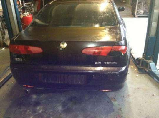 Alfa Romeo 166 (936)