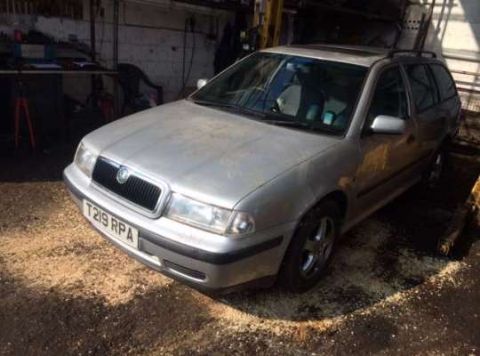 Skoda Octavia Tour (1U)