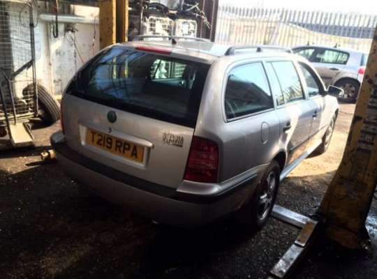 Skoda Octavia Tour (1U)