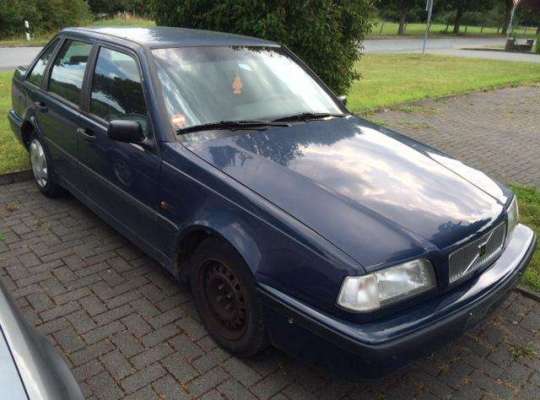 Volvo 440 (445)