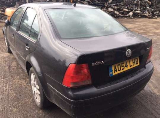 Volkswagen Bora (1J2)