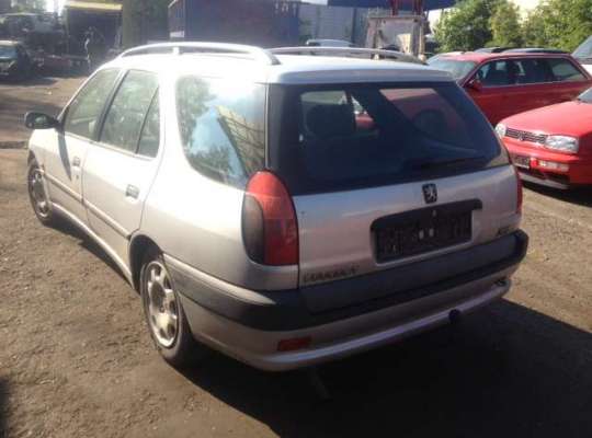 Peugeot 306
