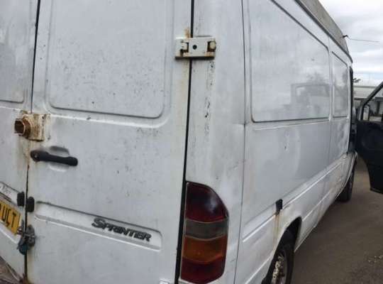 Mercedes-Benz Sprinter (903)