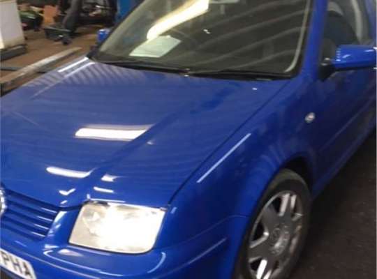Volkswagen Bora (1J2)