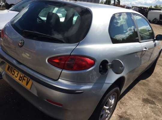 Alfa Romeo 147 (937)