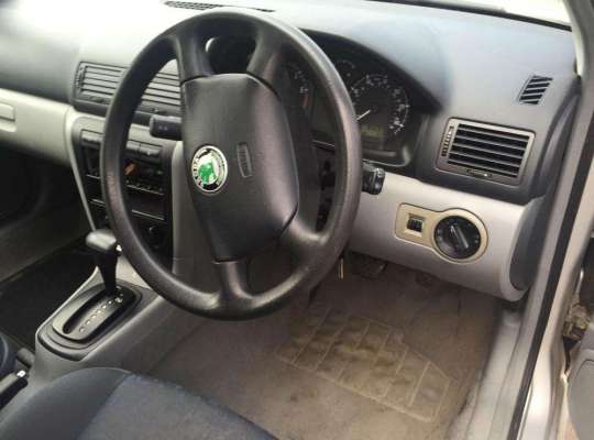 Skoda Octavia Tour (1U)