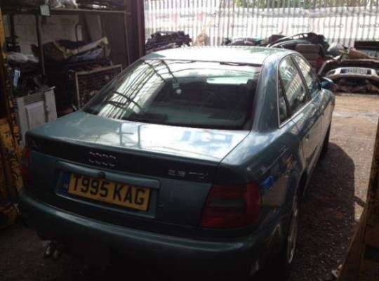 Audi A4 (8D, B5)