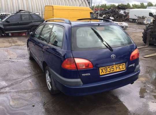 Toyota Avensis I