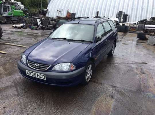 Toyota Avensis I