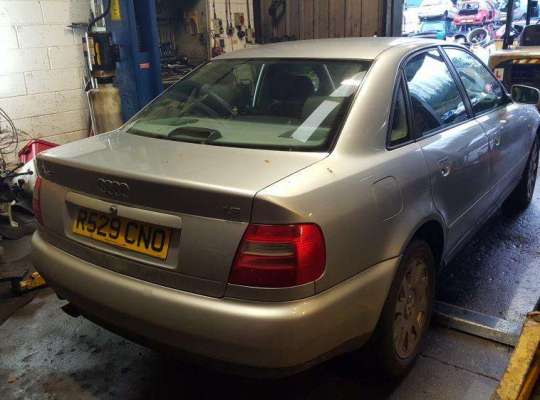 Audi A4 (8D, B5)