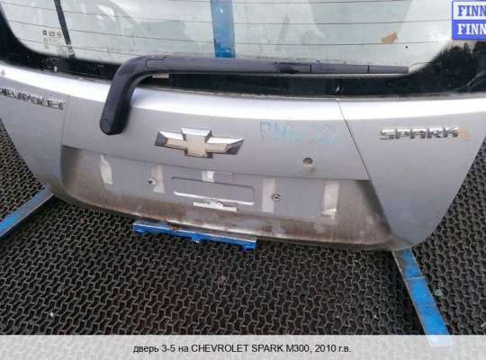 Стекло заднее на Chevrolet Spark (M300) 
