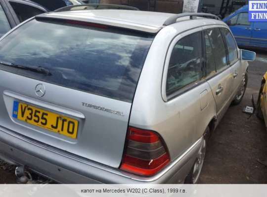 Капот на Mercedes-Benz C (W202) 