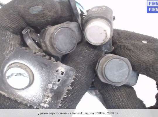 Датчик парктроника на Renault Laguna III 
