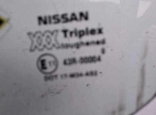Стекло боковое двери на Nissan Micra (K11)