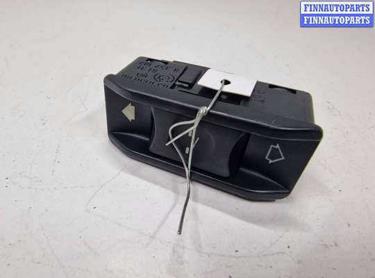 купить Кнопка открывания люка на BMW 5 E39 4 поколение (1995-2000)