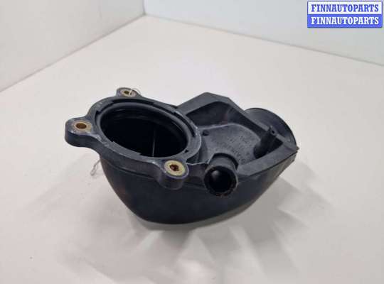 Гофра (патрубок) воздушного фильтра на Mercedes-Benz CLK (W208)