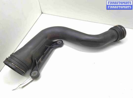 купить Патрубок интеркулера на Volkswagen Passat B6 (3C) 2005 - 2010