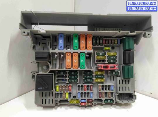 купить Блок предохранителей на BMW 3 E90/E91/E92/E93 5 поколение (2005-2013)