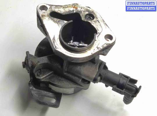 купить Насос вакуумный на Renault Scenic 3 поколение 2009 - 2013