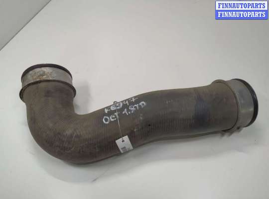 Патрубок интеркулера SK495486 на Skoda Octavia II (1Z) 2004 - 2013