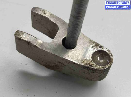 купить Скоба (кронштейн) крепления форсунки на Mercedes E-klasse (W211) 2002 - 2009