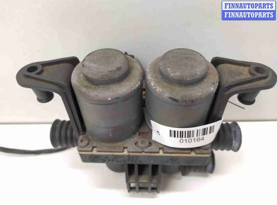 купить Кран отопителя (печки) на BMW 5 E39 4 поколение [рейстайлинг] (2000-2004)