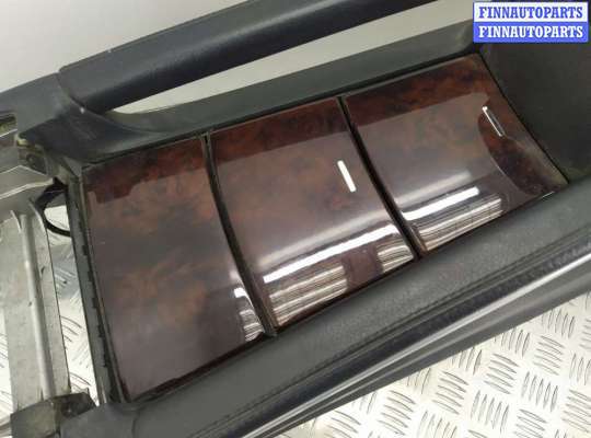 купить Подлокотник на Mercedes ML W164 2 поколение (2005-2008)