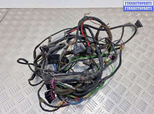 купить Проводка двигателя на Audi 80 B3 (8A) 1986 - 1991