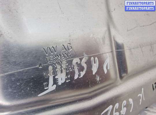 купить Кулиса на Volkswagen Passat B6 (3C) 2005 - 2010