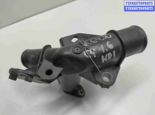 купить Фланец (тройник) системы охлаждения на Citroen C4 2 поколение 2011 - 2021