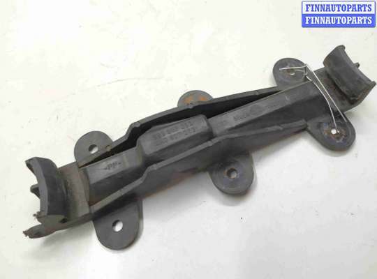 купить Кронштейн крепления бампера переднего на Audi 80 B3 (8A) 1986 - 1991