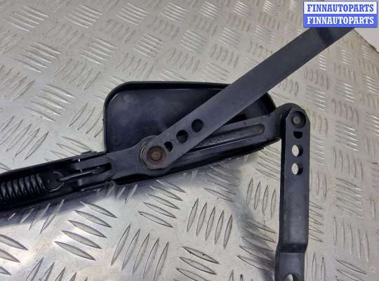 купить Щеткодержатель (поводок стеклоочистителя, дворник) на Mercedes ML W164 2 поколение (2005-2008)