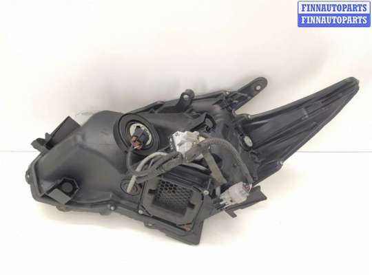 купить Фара правая на Toyota Prius III (XW30) 2009 - 2016