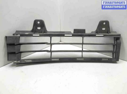 купить Заглушка (решетка) в бампер передний на Toyota Land Cruiser VII (J200) 2007 - наст. время