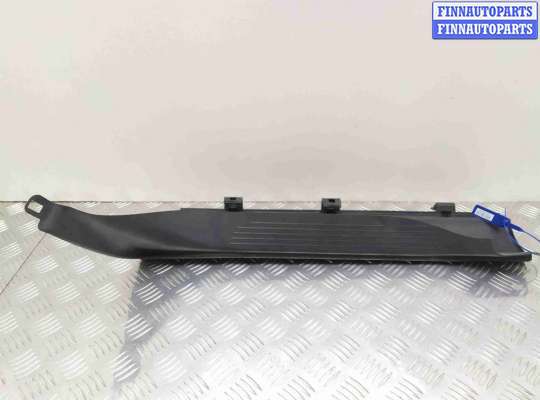 купить Накладка на порог внутренняя передняя левая на Iveco Daily IV 2006 - 2011