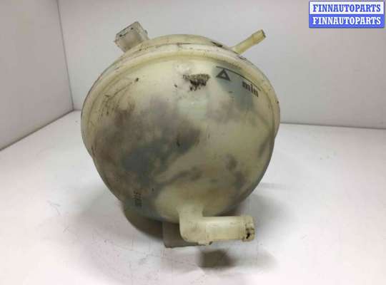 Бачок расширительный на Volkswagen Golf II (1G)