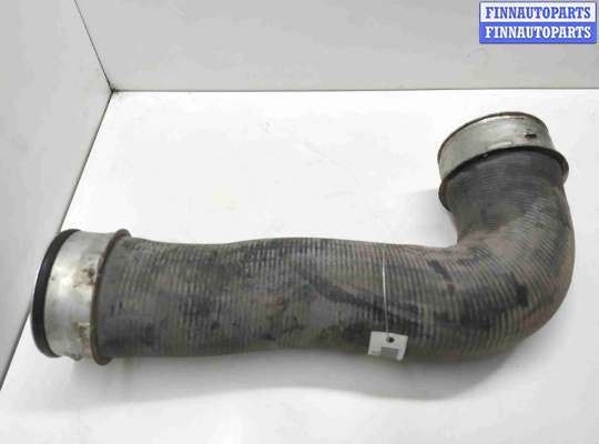 купить Патрубок интеркулера на Volkswagen Passat B6 (3C) 2005 - 2010