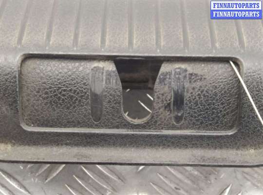 купить Накладка замка багажника на Volkswagen Golf IV (1J) 1997 - 2006