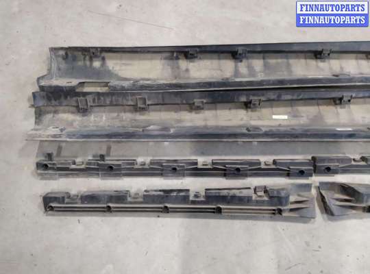 купить Накладка на порог наружная (комплект) на Mercedes ML W164 2 поколение (2005-2008)